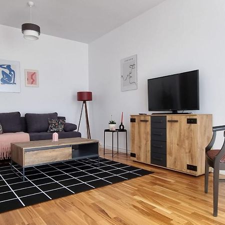 Penthouse Cosmopolit Apartment Brasov Bagian luar foto